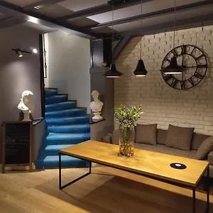 Hotel Jakaranda